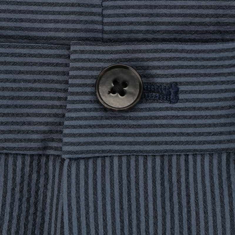 BARNEYS NEW YORK サッカー素材ストレッチパンツ BLUE