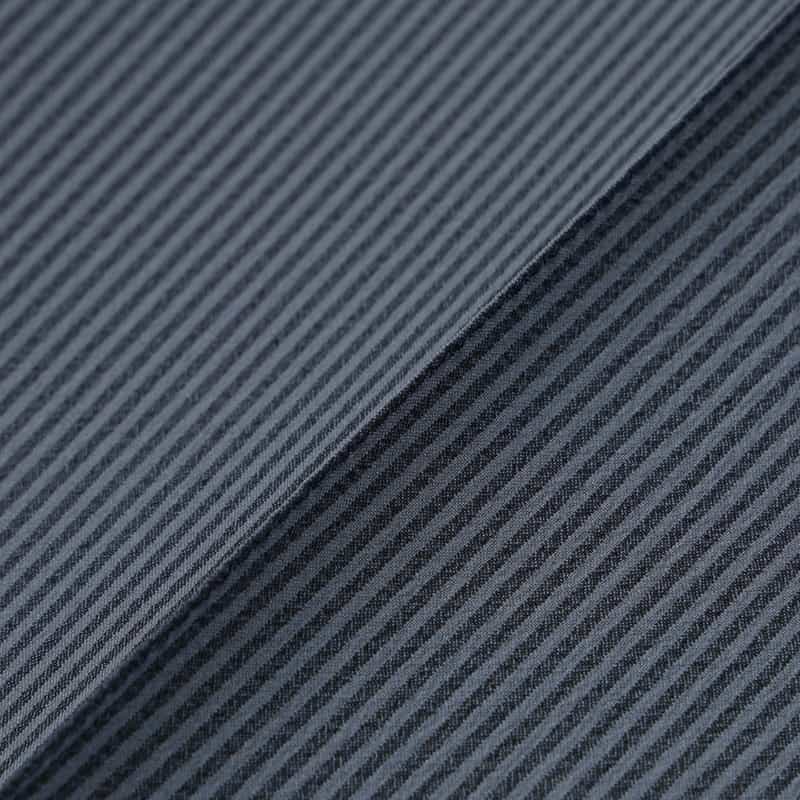 BARNEYS NEW YORK サッカー素材ストレッチパンツ BLUE