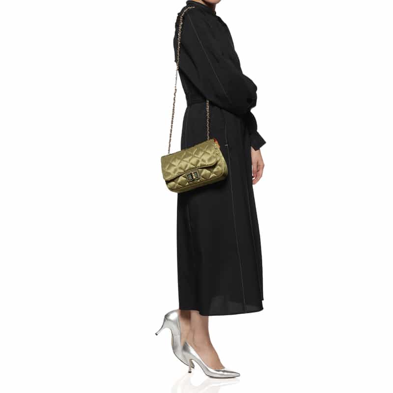 BARNEYS NEW YORK キルティングショルダーバッグ KHAKI