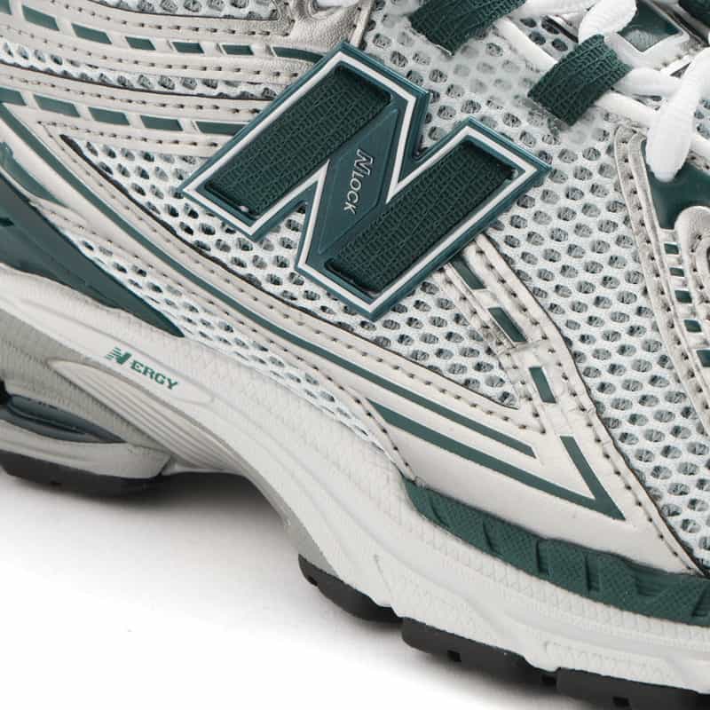 NEW BALANCE スニーカー "U1906RCE" SILVER