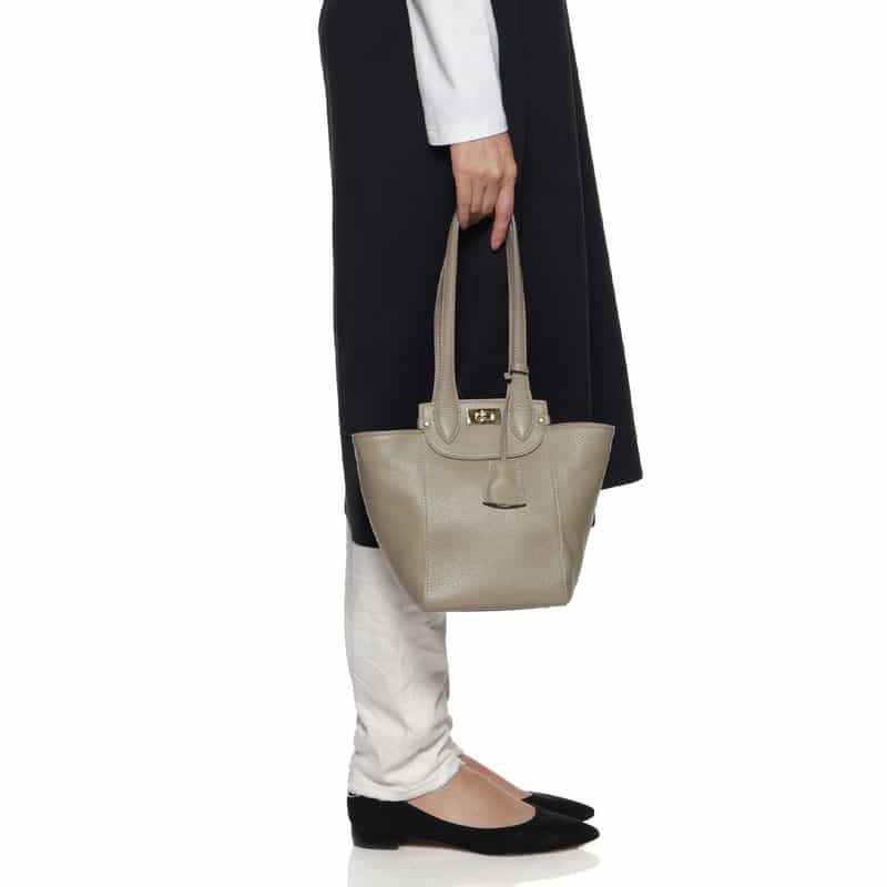 BARNEYS NEW YORK レザーハンドバッグ GRAY BEIGE