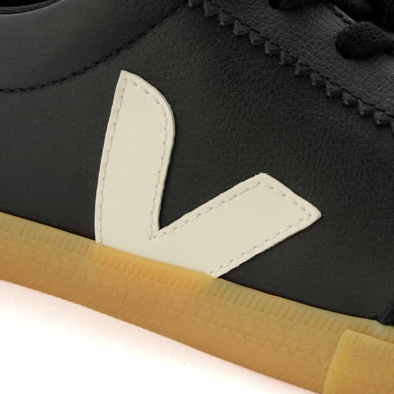 VEJA VEJA<ヴェジャ>スニーカー"VOLLEY“ BLACK