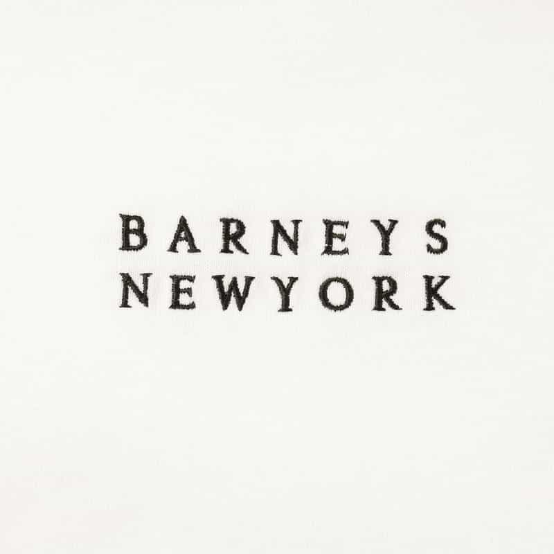 BARNEYS NEW YORK ロゴ刺繍入りTシャツ WHITE