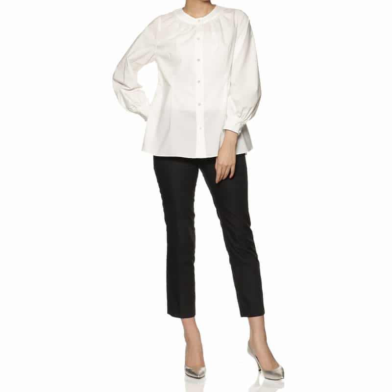 BARNEYS NEW YORK ウォッシャブル タック入りパールボタンブラウス WHITE