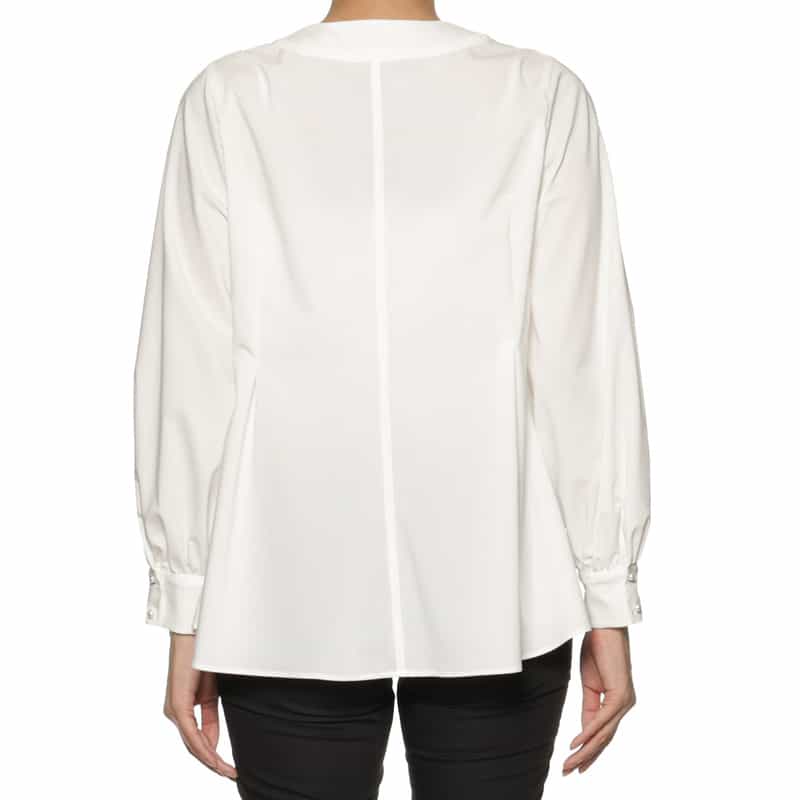 BARNEYS NEW YORK ウォッシャブル タック入りパールボタンブラウス WHITE