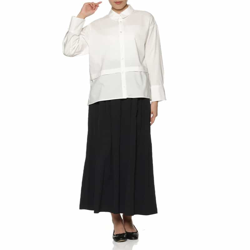 BARNEYS NEW YORK ウォッシャブル バックペプラム パールボタンブラウス WHITE