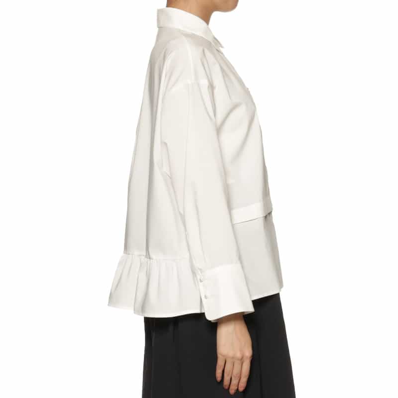 BARNEYS NEW YORK ウォッシャブル バックペプラム パールボタンブラウス WHITE