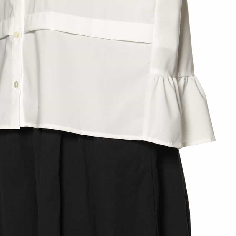 BARNEYS NEW YORK ウォッシャブル バックペプラム パールボタンブラウス WHITE