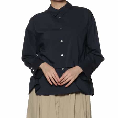 ウォッシャブル バックペプラム パールボタンブラウス