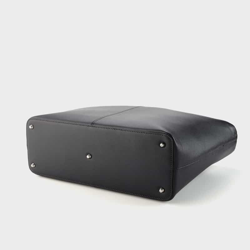 BARNEYS NEW YORK オンラインストア限定　レザートートバッグ NAVY