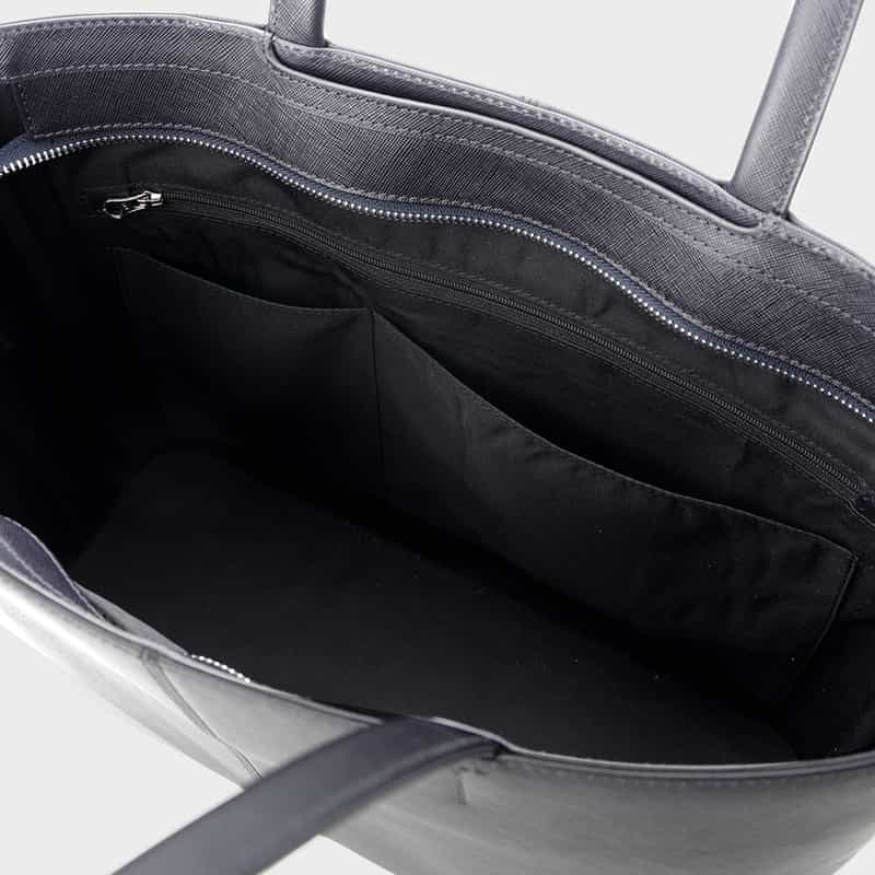 BARNEYS NEW YORK オンラインストア限定　レザートートバッグ NAVY