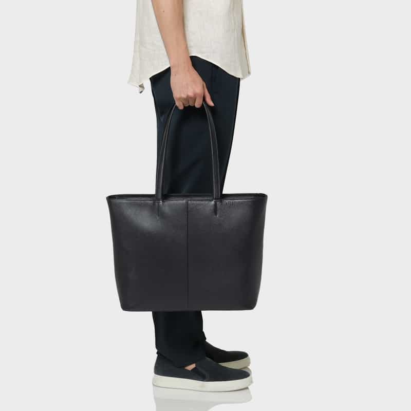 BARNEYS NEW YORK オンラインストア限定　レザートートバッグ NAVY