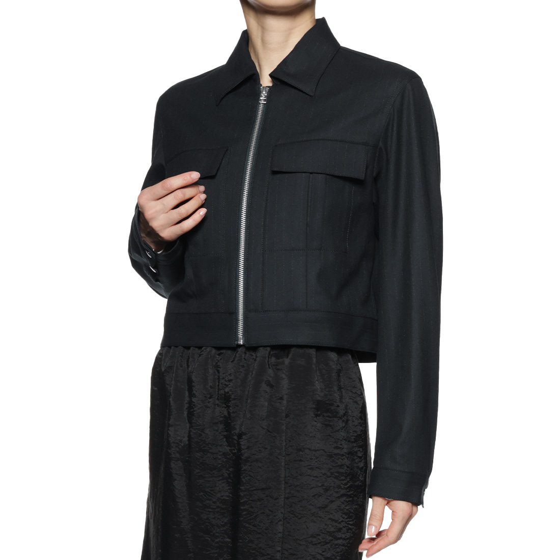 フロントジップアップ ショート丈ジャケット