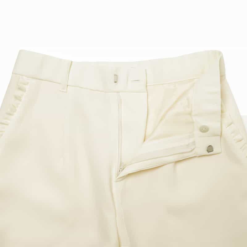 BARNEYS NEW YORK セットアップ ウォッシャブル フリルポケットデザイン スリムテーパードパンツ OFF WHITE