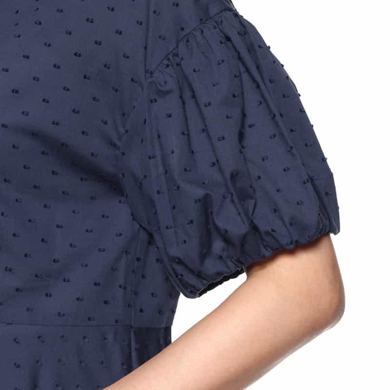 BARNEYS NEW YORK ウォッシャブル パールボタン付きドットジャカード素材ペプラムブラウス NAVY