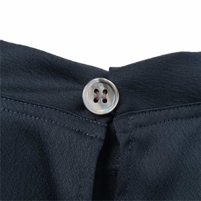 BARNEYS NEW YORK セットアップ ウォッシャブル ハイネックブラウス NAVY