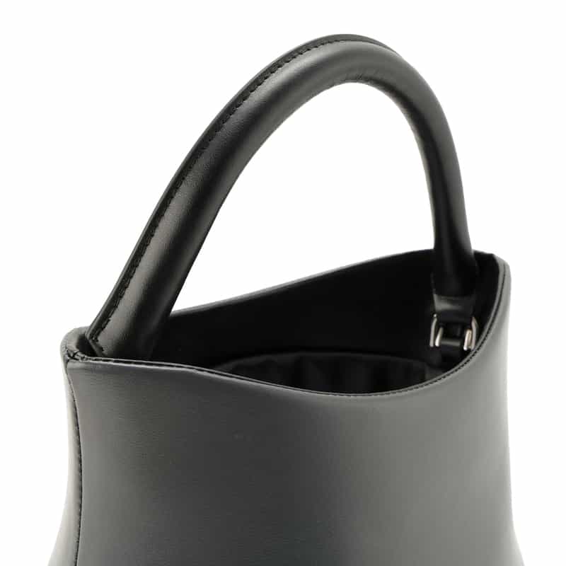 CREMAISH バーニーズ ニューヨーク限定 2WAY ワンハンドルバッグ(M) BLACK
