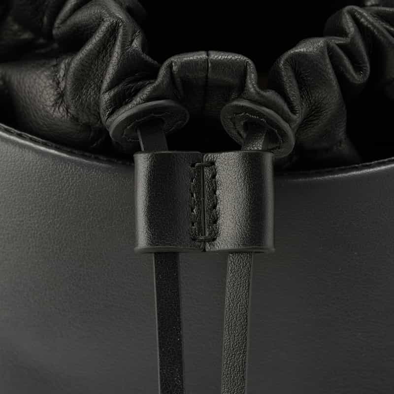CREMAISH バーニーズ ニューヨーク限定 2WAY ワンハンドルバッグ(M) BLACK