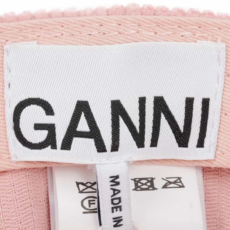 GANNI GANNI＜ガニー＞エンブロイダリーロゴ ベースボールキャップ PINK