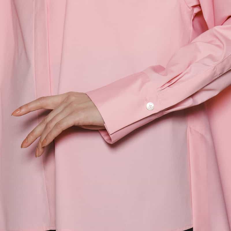 BARNEYS NEW YORK ウォッシャブル バックフレアスタンドカラーシャツ PINK