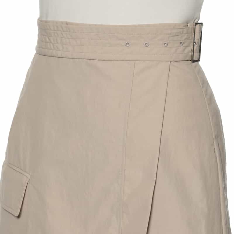BARNEYS NEW YORK ウォッシャブル ベルテッドラップ風スカート BEIGE