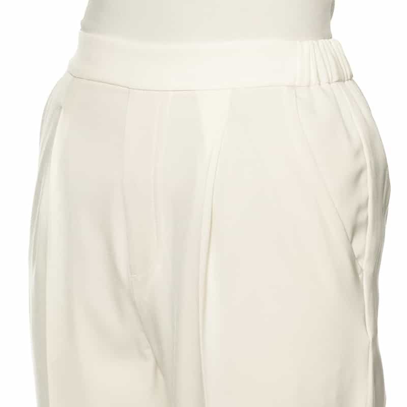 BARNEYS NEW YORK ウォッシャブル アンクル丈テーパードパンツ OFF WHITE