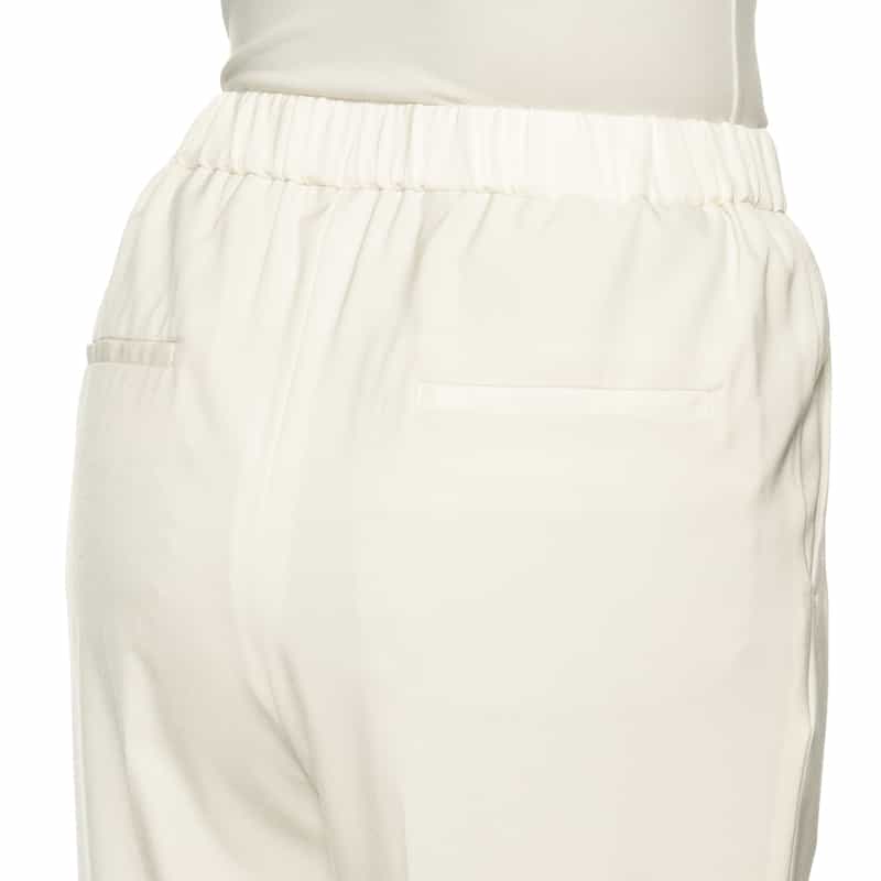 BARNEYS NEW YORK ウォッシャブル アンクル丈テーパードパンツ OFF WHITE