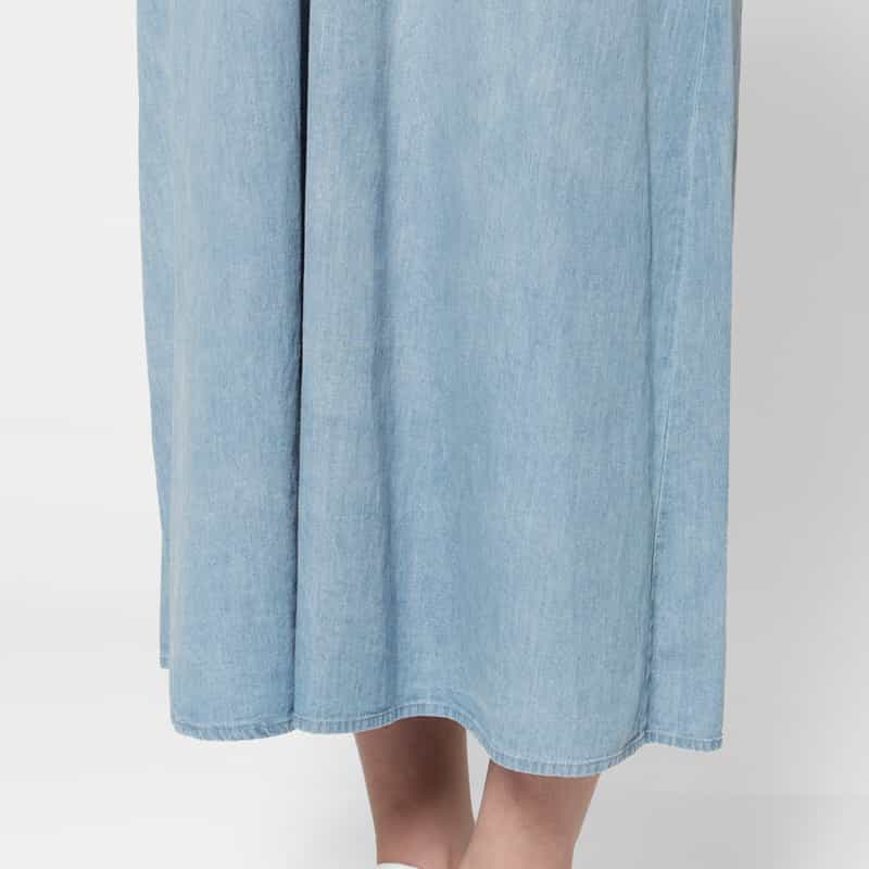 BARNEYS NEW YORK ウォッシャブル デニム素材 バックボウデザイン ラッフルスリーブロングドレス LIGHT BLUE