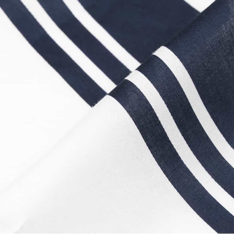 BARNEYS NEW YORK ハンカチ NAVY