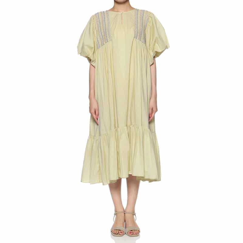 BARNEYS NEW YORK ウォッシャブル エンブロイダリースモックドレス BEIGE