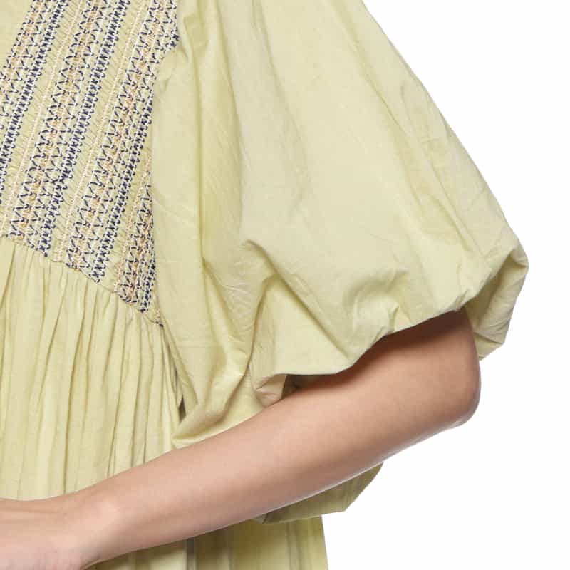 BARNEYS NEW YORK ウォッシャブル エンブロイダリースモックドレス BEIGE