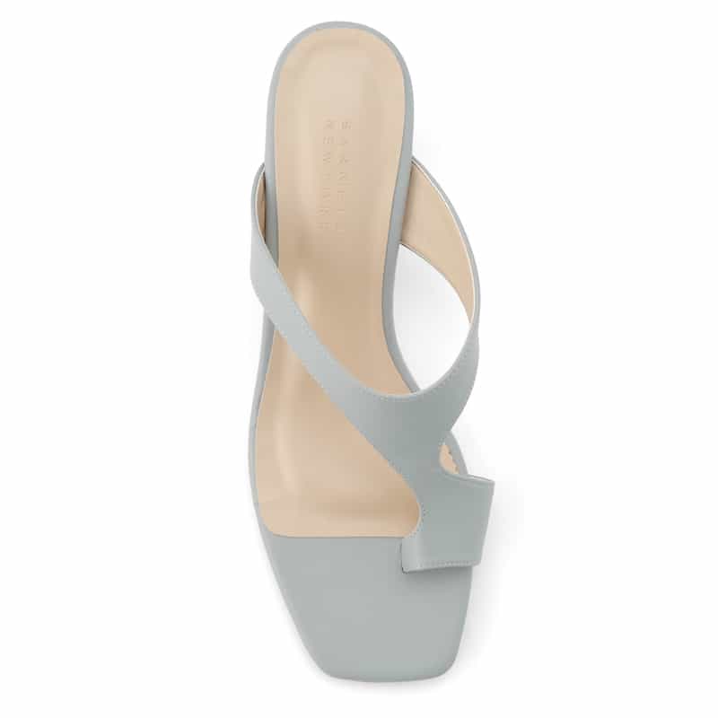 BARNEYS NEW YORK チャンキーヒール トングサンダル LIGHT BLUE