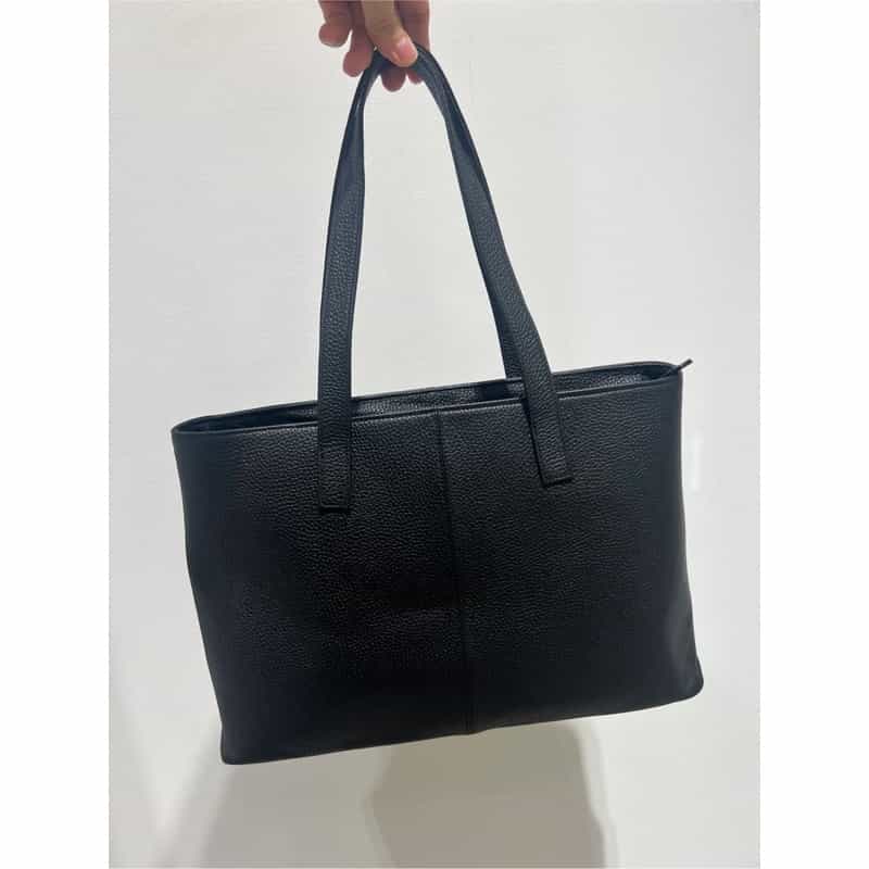 BARNEYS NEW YORK オンラインストア限定　横型レザートートバッグ BLACK