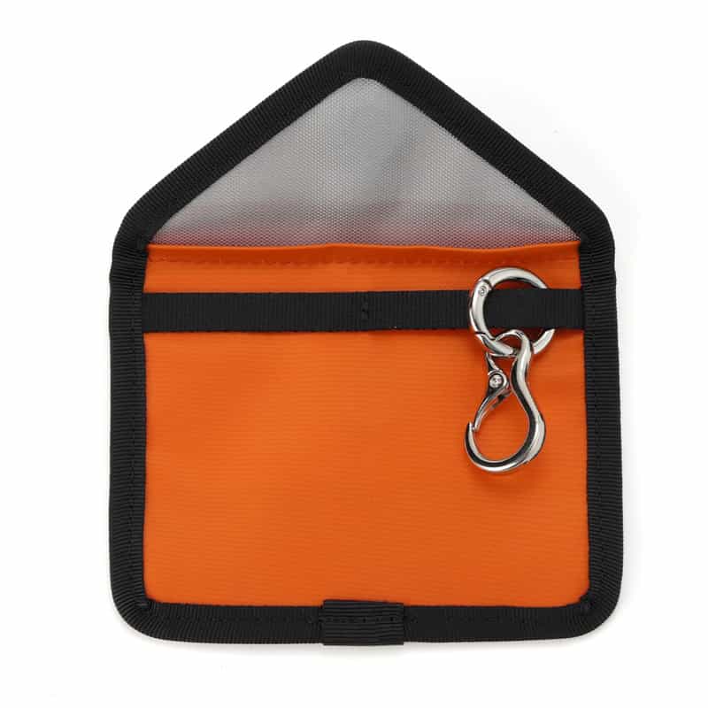 MASTER PIECE MASTER PIECE＜マスターピース＞バーニーズ　ニューヨーク限定ポーチ ORANGE