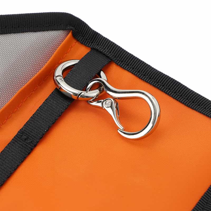 MASTER PIECE MASTER PIECE＜マスターピース＞バーニーズ　ニューヨーク限定ポーチ ORANGE