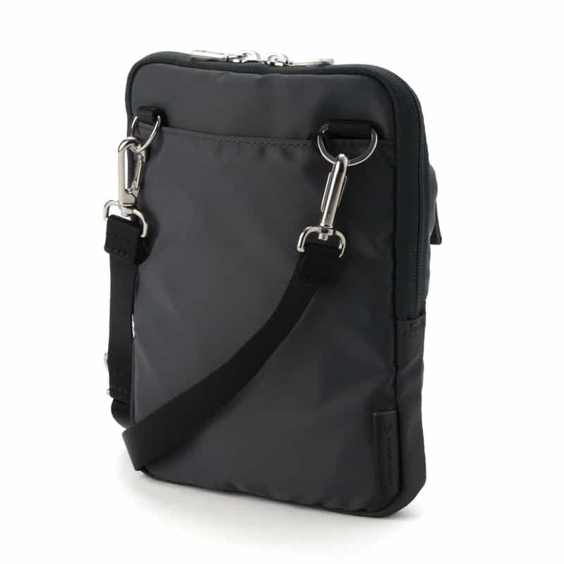 MASTER PIECE バーニーズ　ニューヨーク限定ナイロンクロスボディバッグ GRAY