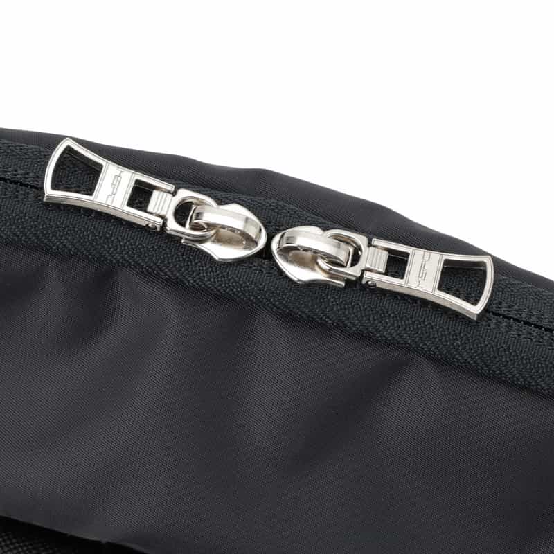 MASTER PIECE バーニーズ　ニューヨーク限定ナイロンクロスボディバッグ GRAY