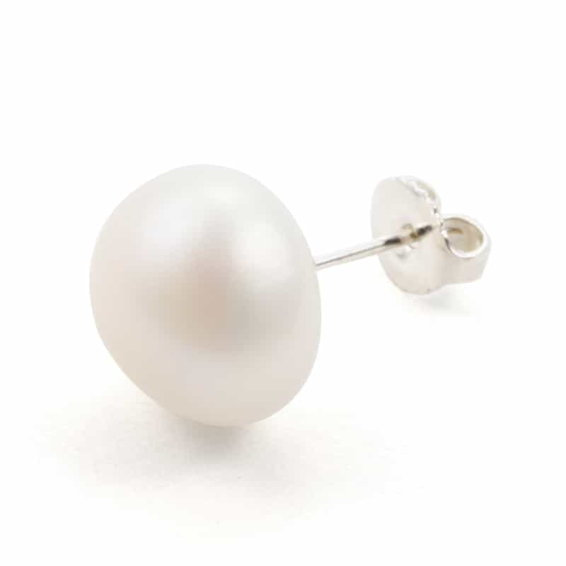 MOUNIR MOUNIR＜ムニール＞ピアス （パール） WHITE