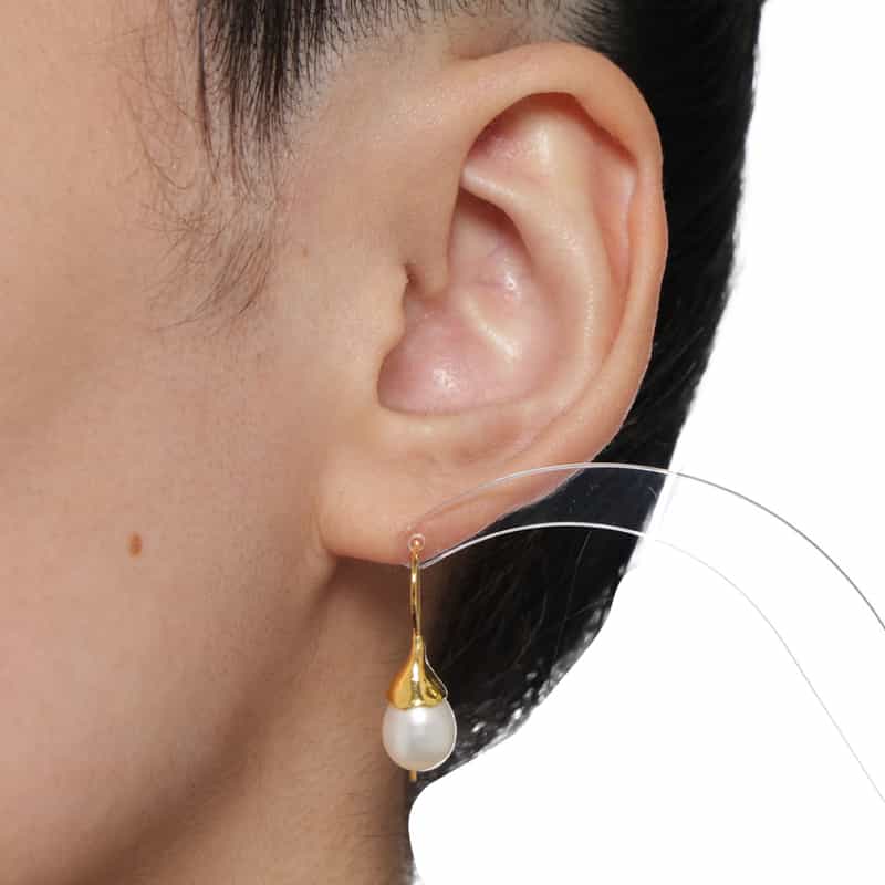 MOUNIR MOUNIR＜ムニール＞ピアス （パール） WHITE