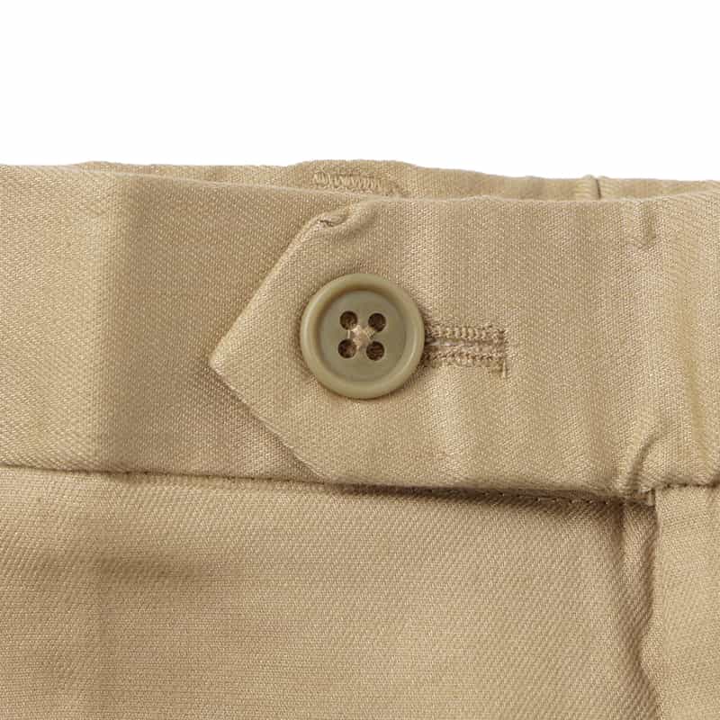 BARNEYS NEW YORK ウォッシャブル ストレッチ素材ショーツ BEIGE