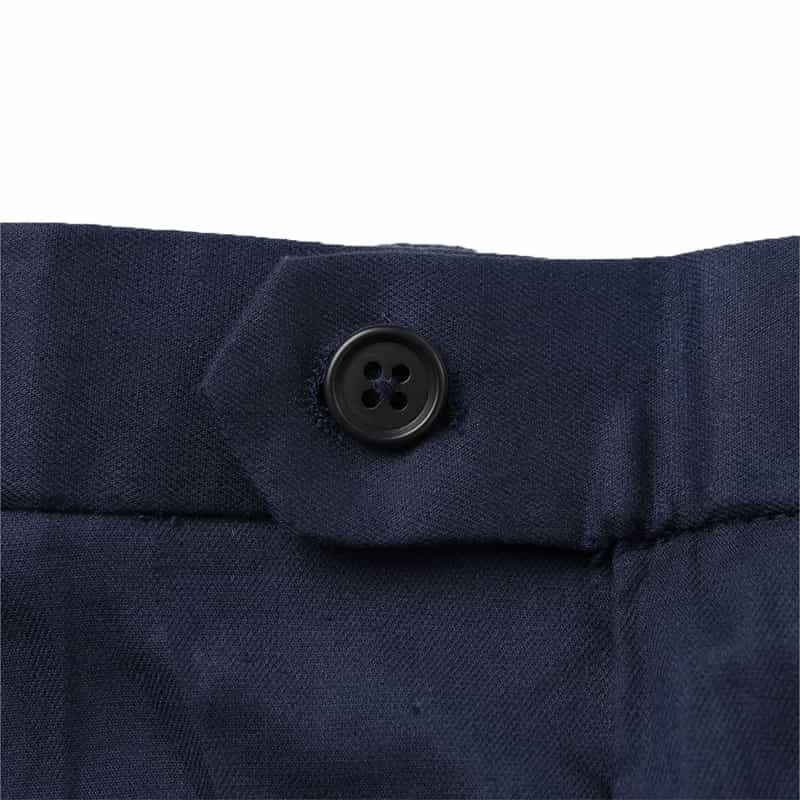 BARNEYS NEW YORK ウォッシャブル ストレッチ素材ショーツ NAVY