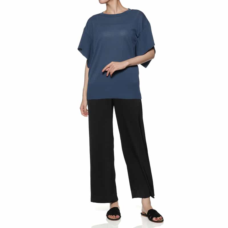 BARNEYS NEW YORK ウォッシャブル ポンチョニットプルオーバー NAVY