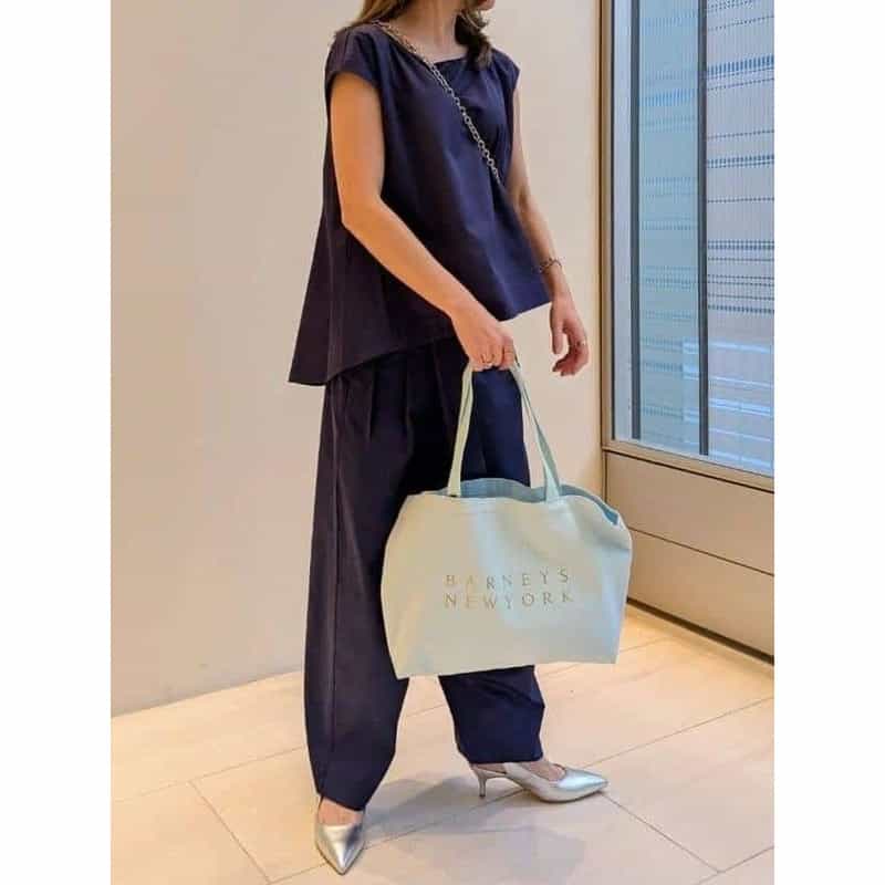 BARNEYS NEW YORK ロゴ トートバッグ （M） IVORY