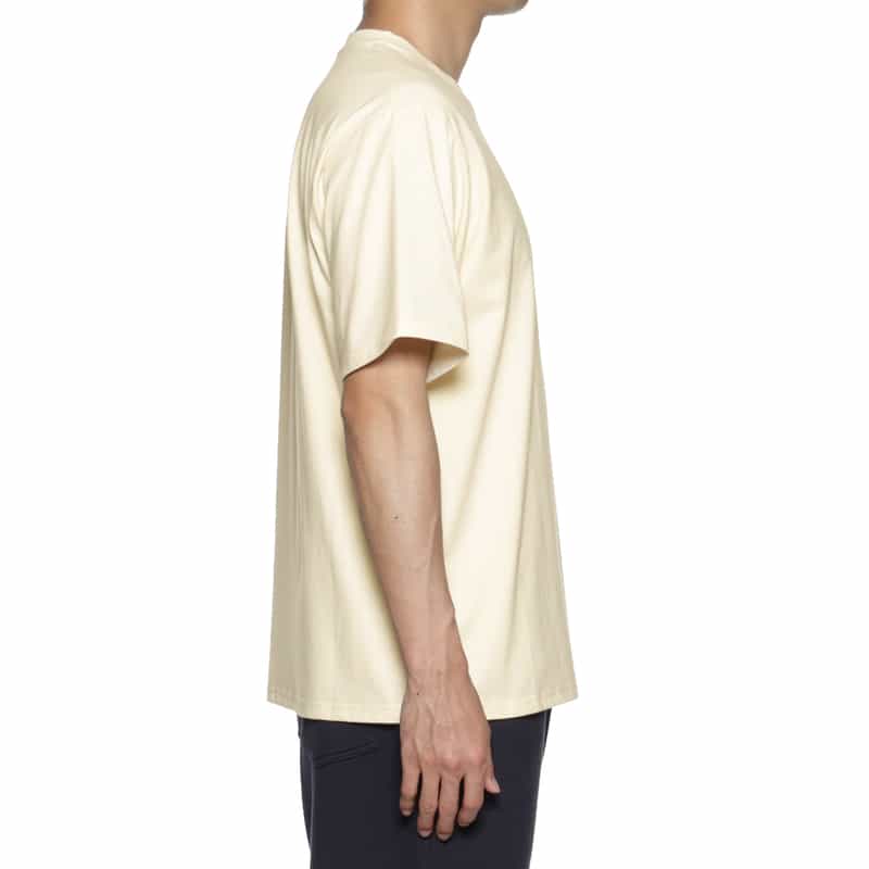 BARNEYS NEW YORK "BARNEYS" ロゴ入りTシャツ OFF WHITE