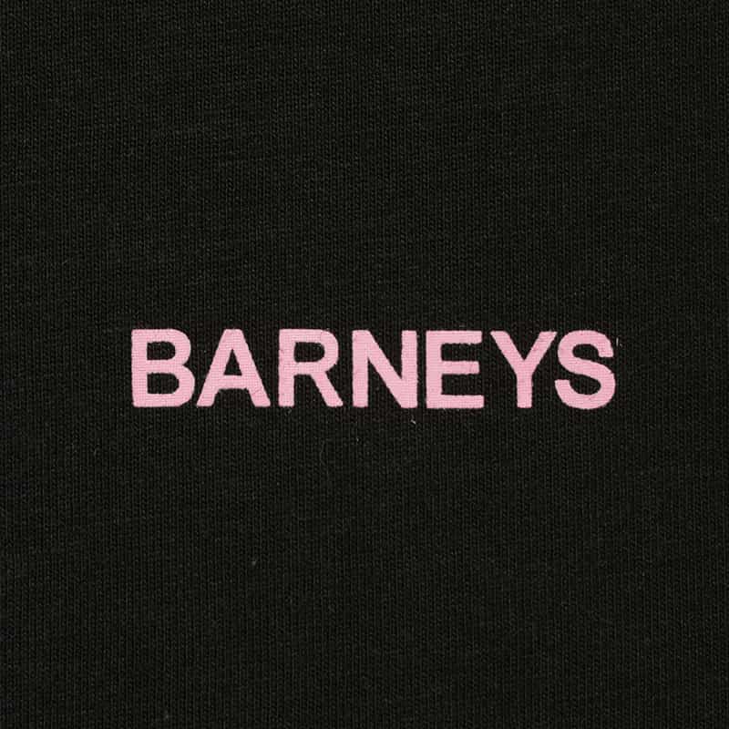 BARNEYS NEW YORK "BARNEYS" ロゴ入りTシャツ BLACK