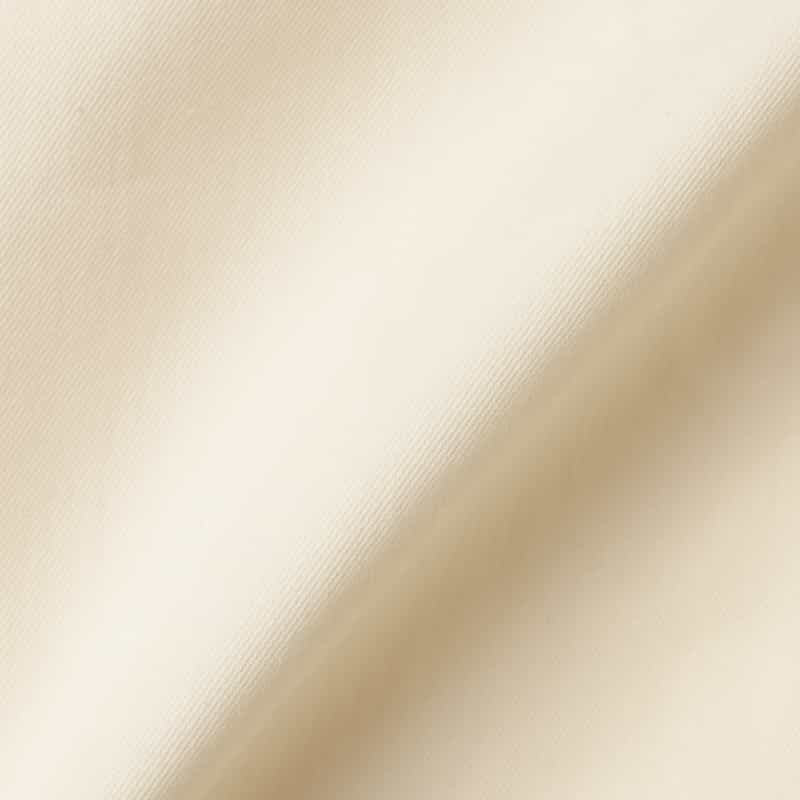 BARNEYS NEW YORK ウォッシャブル タック入りショートパンツ OFF WHITE