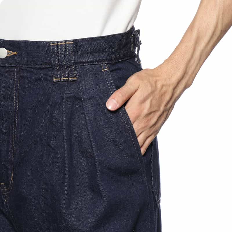 YOKE YOKE＜ヨーク＞ デニムパンツ INDIGO