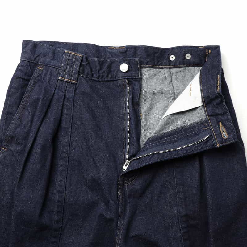 YOKE YOKE＜ヨーク＞ デニムパンツ INDIGO