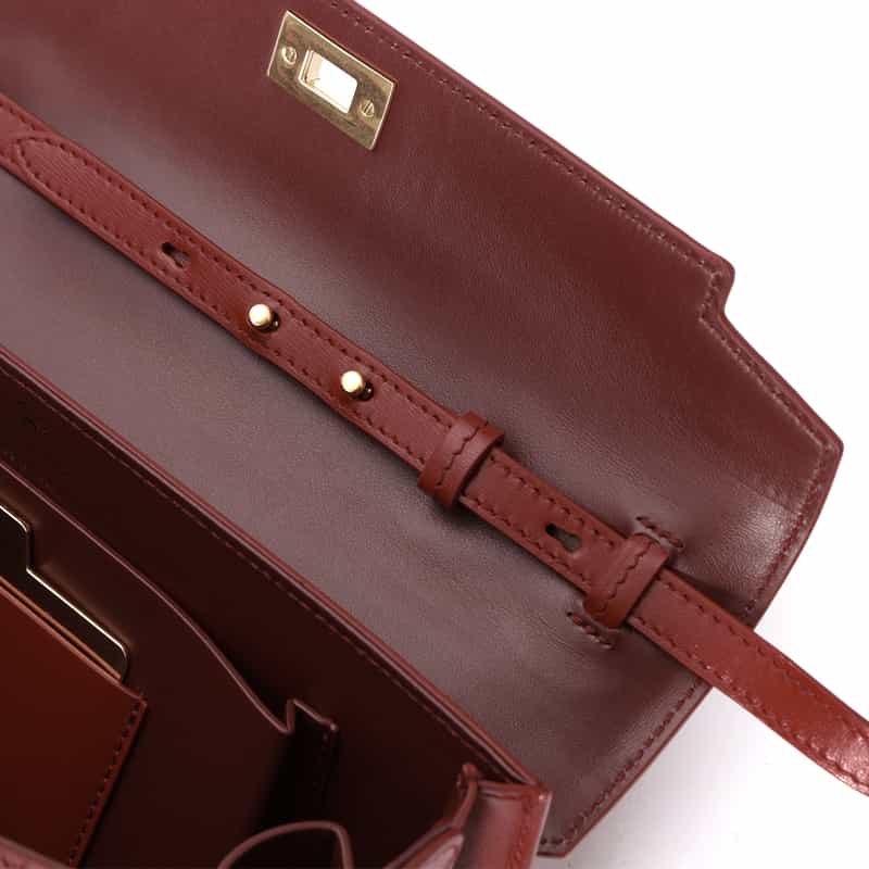 ANYA HINDMARCH ANYA HINDMARCH＜アニヤ ハインドマーチ＞ クラッチバッグ “MORTIMER“ RED