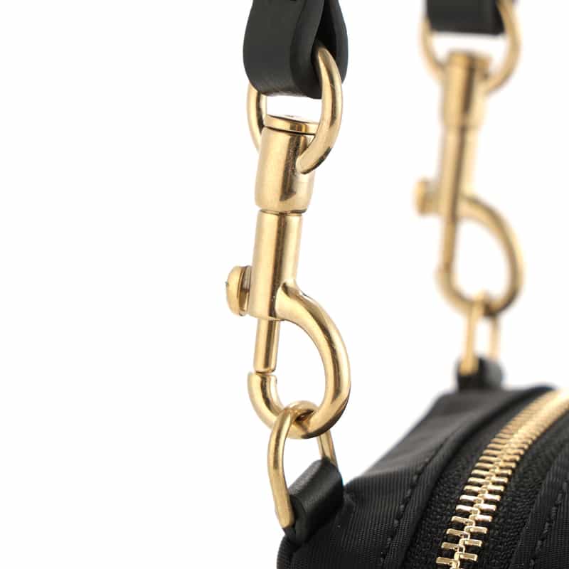 ANYA HINDMARCH ANYA HINDMARCH＜アニヤ ハインドマーチ＞ クロスボディバッグ BLACK